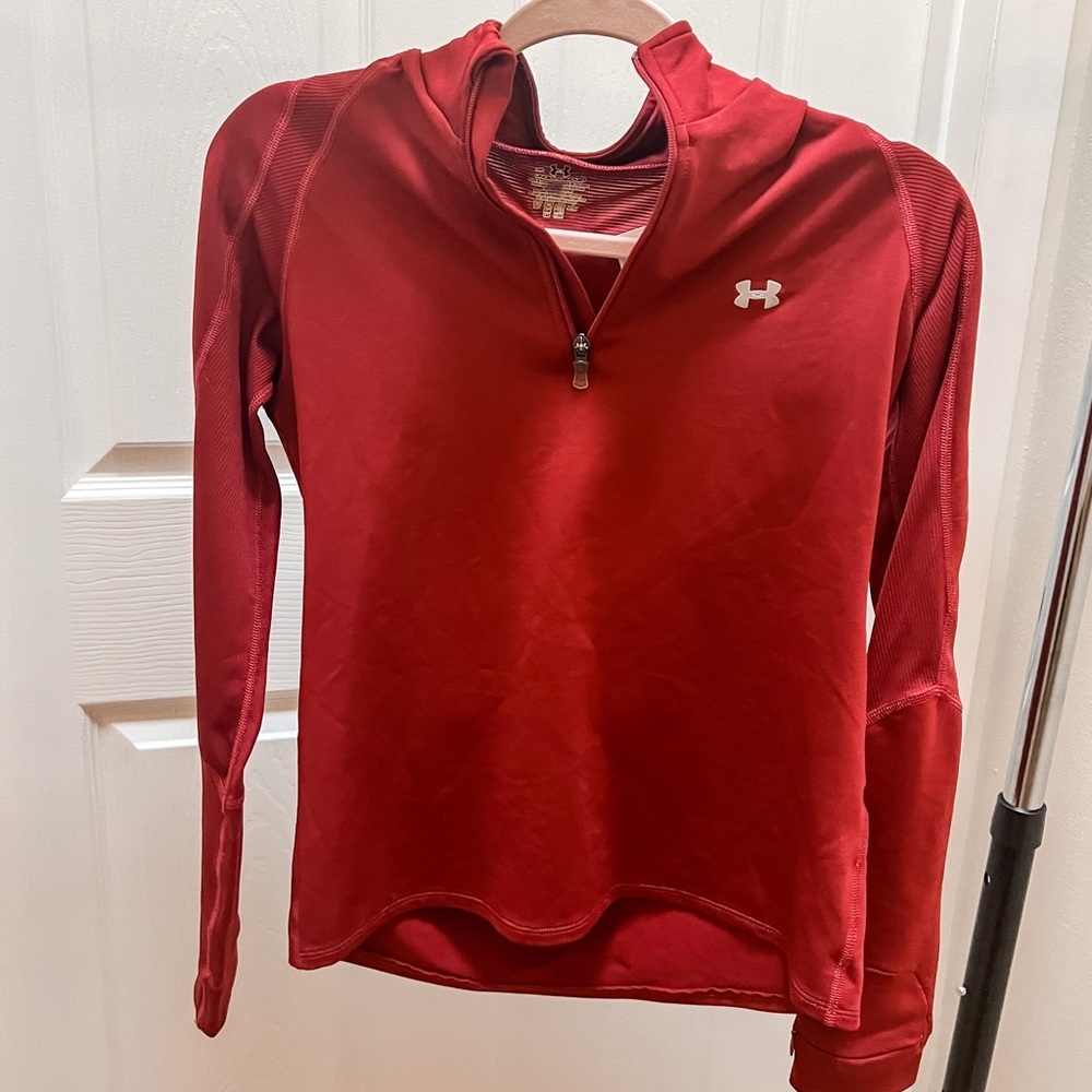 Under Amour Pull Over Red